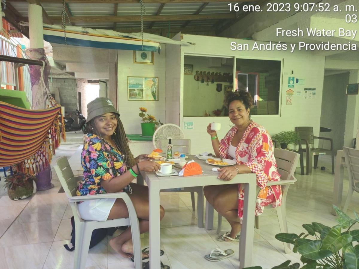 Cabanas Mister Mac Fresh Water Bay Esterno foto